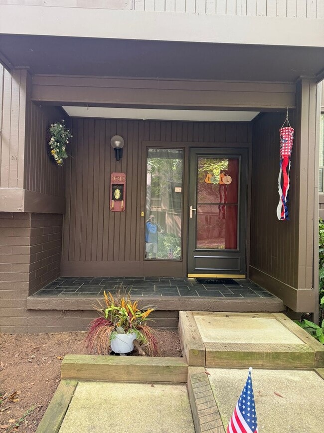 Building Photo - 9212 Groundhog Dr