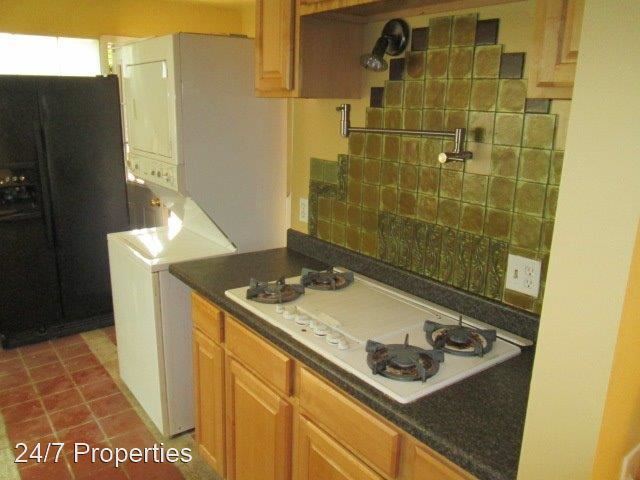 Foto del edificio - 2 br, 2 bath House - 3135 SW Huber St