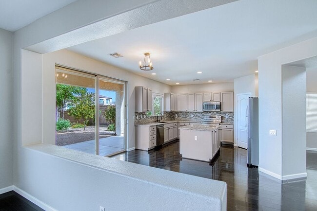 Building Photo - 938 E Indian Wells Pl