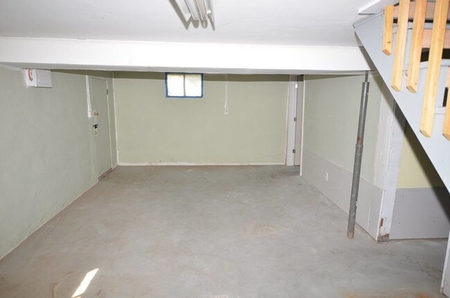Building Photo - 1620 S Ralston Ave