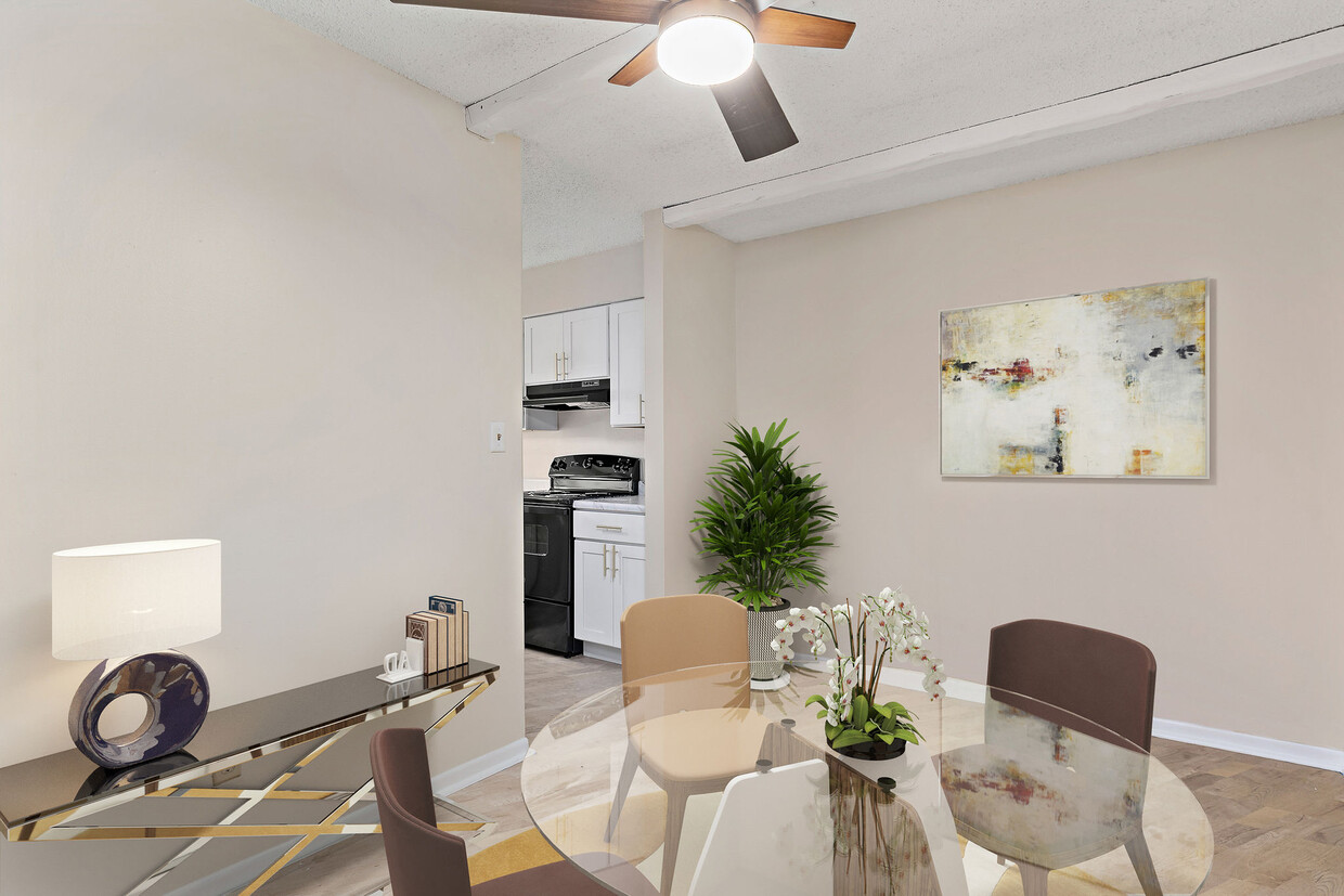 Full los apartamentos renovados. - Stone Oak Apartments