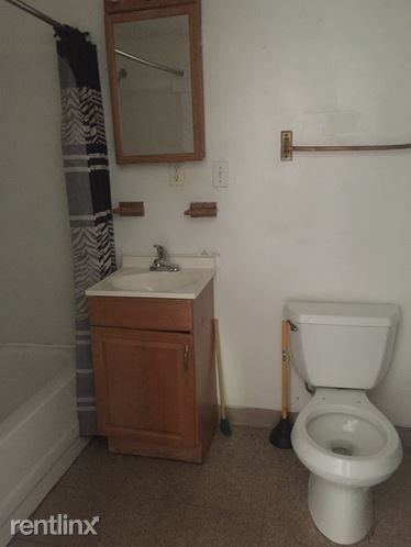 Building Photo - 2 br, 1 bath Apartment - 305 Olivia St 6