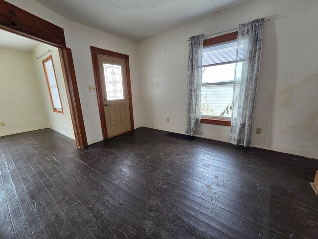 Foto del edificio - 2 bedroom 1 bath single family home