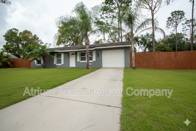 Building Photo - 3170 Roland Dr