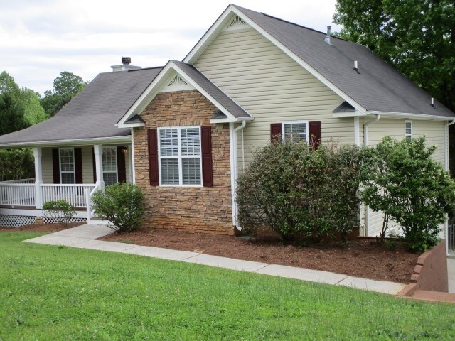 Primary Photo - 172 Barrington Ln