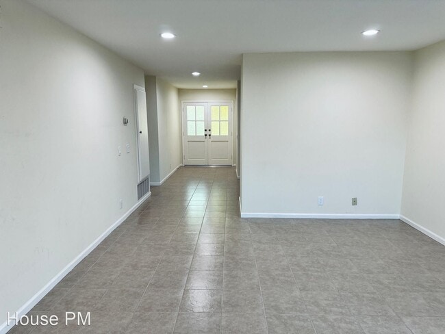 Building Photo - 4 br, 2 bath House - 10536 Perch Ave