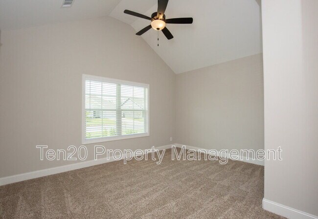 Foto del edificio - 9827 Yellow Pine Rd