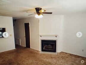Building Photo - 139 Country Town Dr