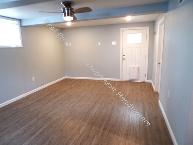 Building Photo - 1525 Aspen St