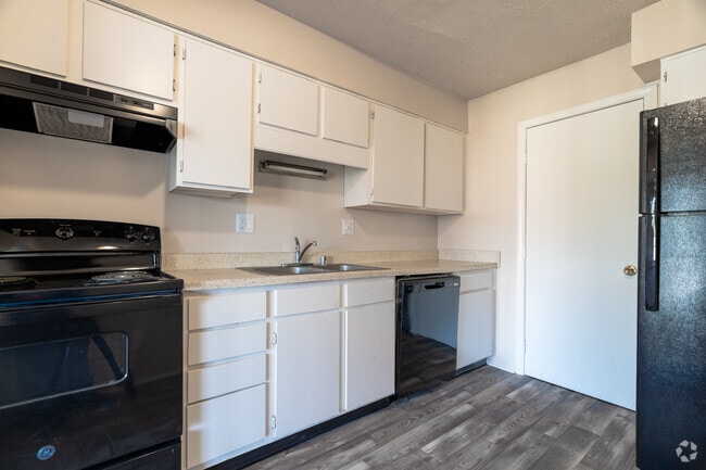 The 3x3 - Kitchen - Eagles Eyrie Apartments