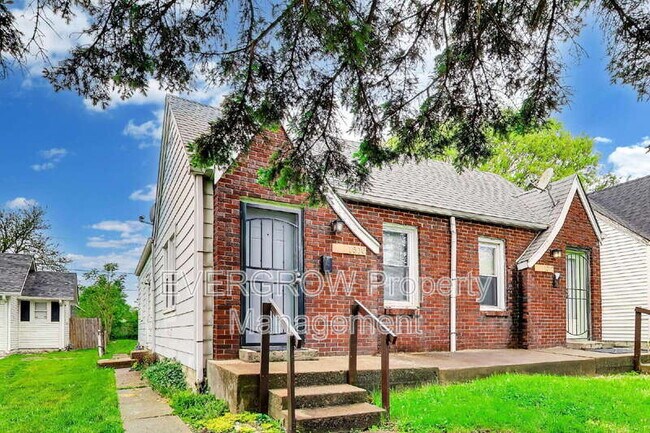 Photo - 1510 N Gladstone Ave Apartment
