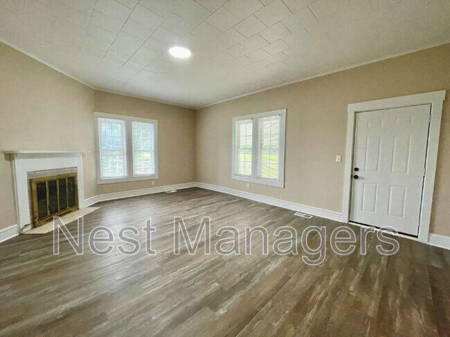 Building Photo - 416 Old Maxton Rd