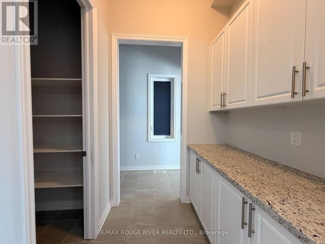 Building Photo - 59 Bremner St