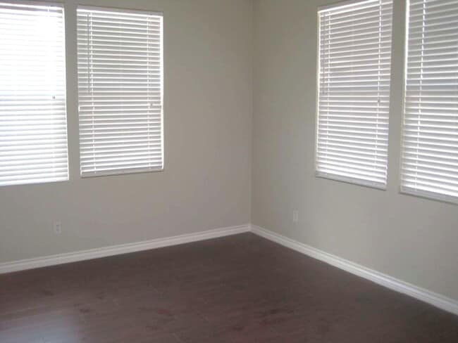 Building Photo - 2894 Echo Springs Dr