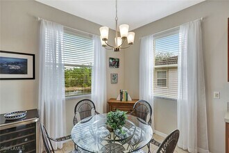 Building Photo - 9110 Spanish Moss Way