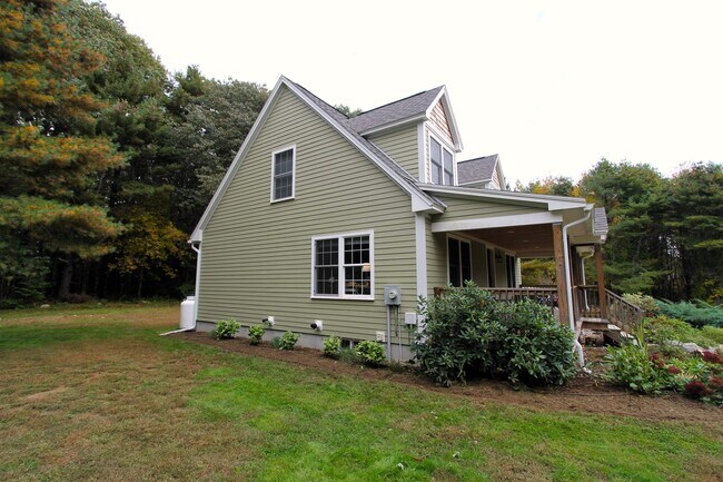 Building Photo - 3 Brooks Farm Rd