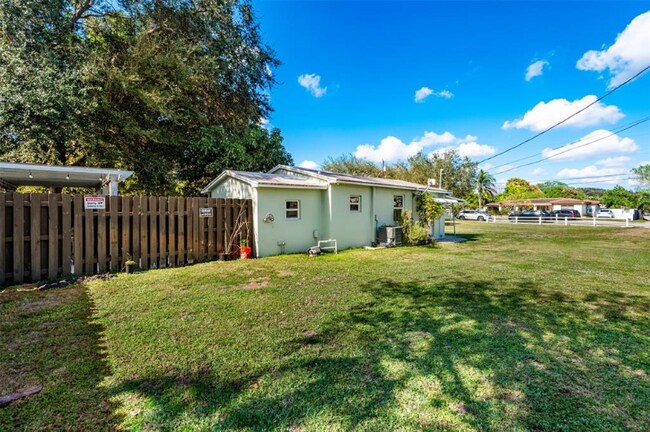 Foto del edificio - 5608 Buchanan St