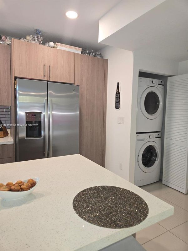 Foto del edificio - 249 NW 12th Ct