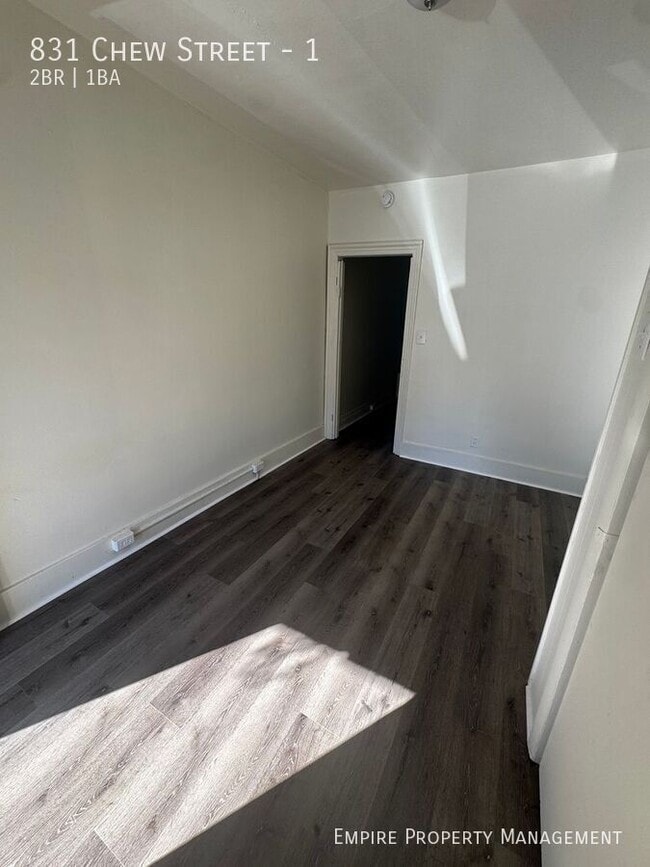 Building Photo - 831 W Chew St