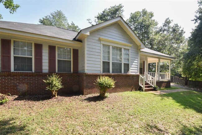 Foto del edificio - 109 Mountain Laurel Rd