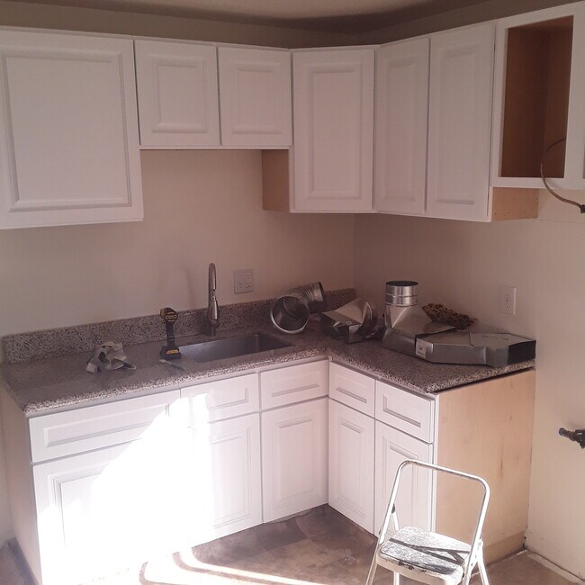New kitchen - 20978 Royal Ave