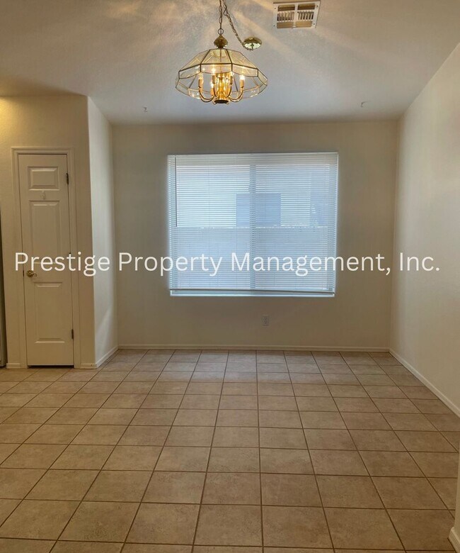 Foto del edificio - Charming All Tile 4/2 Rita Ranch Home