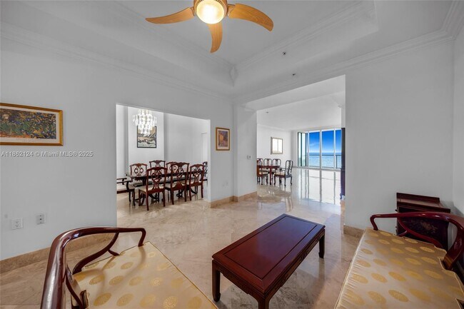Foto del edificio - 704 N Ocean Blvd