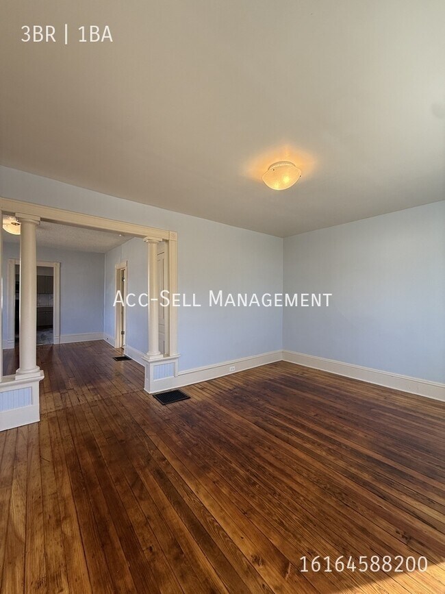 Foto del edificio - 564 Fremont Ave NW