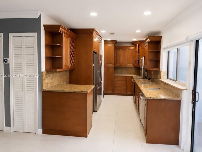 Foto del edificio - 7119 SW 153rd Ct