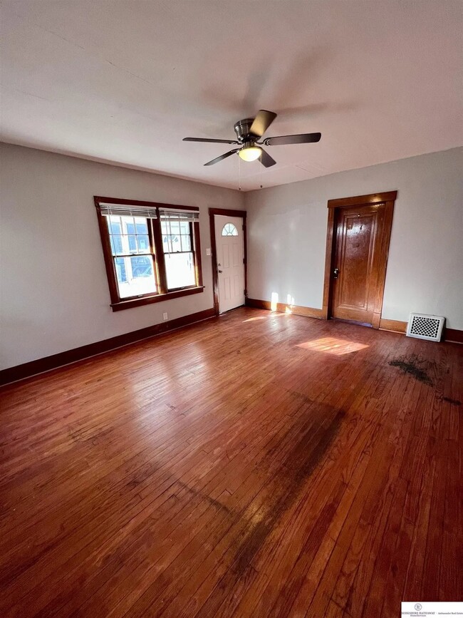 Building Photo - 4074 Spencer St