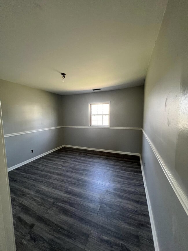 Building Photo - 59 Beaver Rd