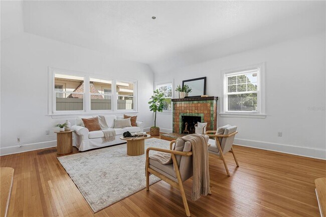 Foto del edificio - 918 45th St N