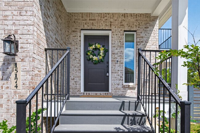 Building Photo - 15174 Post Oak Fls Dr