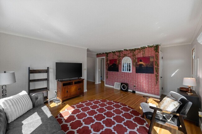 Foto del edificio - 2901 Zenith Ave N