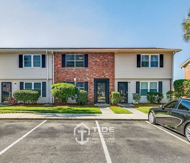 Photo - Comfortable Living Near Greenway Access House