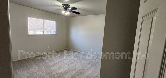 Building Photo - 3459 Springnite Dr