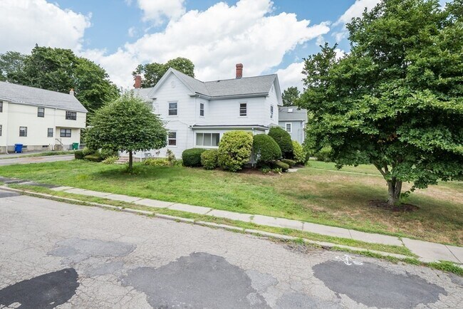 Foto del edificio - 92 Clinton Pl