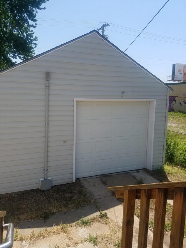 1542 Ellis S, Wichita, KS 67211 House Rental in Wichita, KS