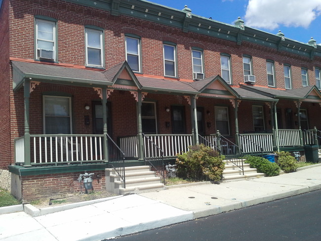 Building Photo - Keystone  Apartments