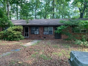 Building Photo - 133 Cochran Rd