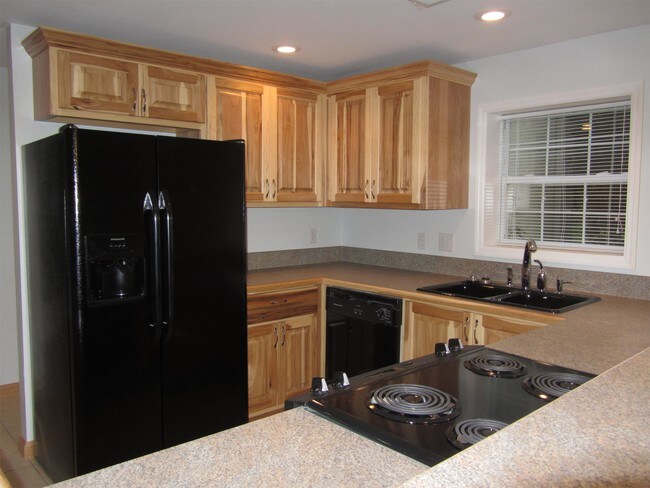 Building Photo - 1300 Cedar Shoals Dr
