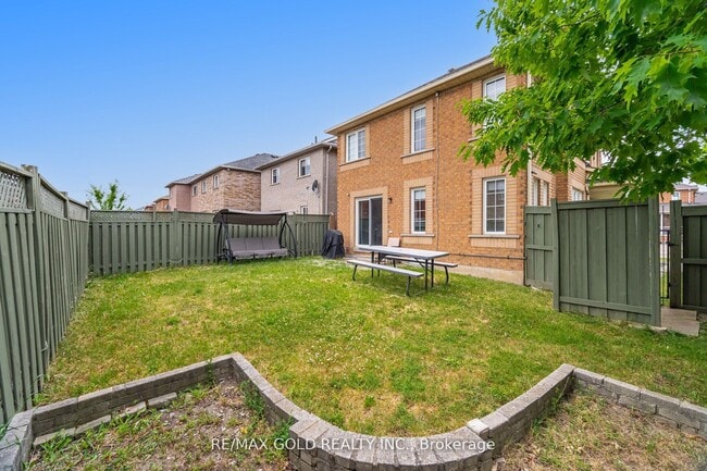 Photo du bâtiment - 14 Westbrook Av