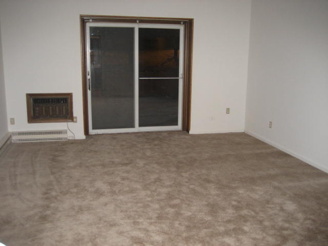 Building Photo - Crestwood Apartments