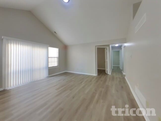 Building Photo - 4914 Marigold Ln