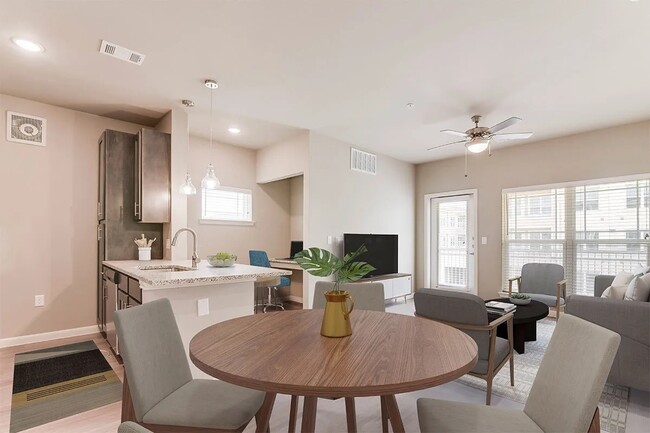 Building Photo - 3301 Gulf Fwy