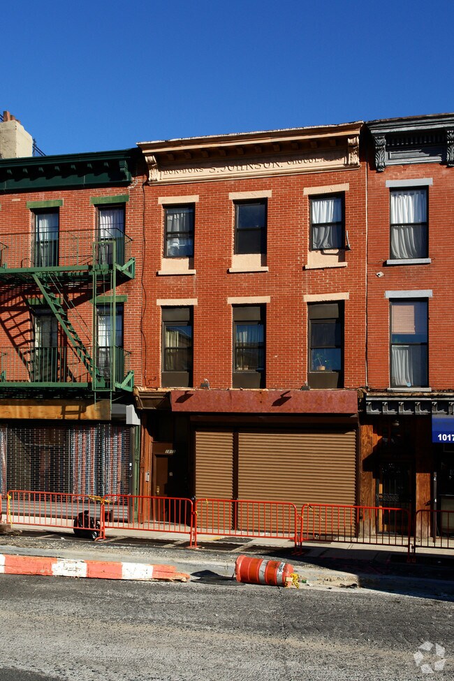 Building Photo - 1015 Fulton St