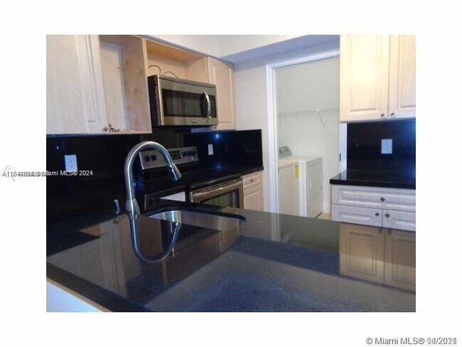 Foto del edificio - 1281 SW 46th Ave