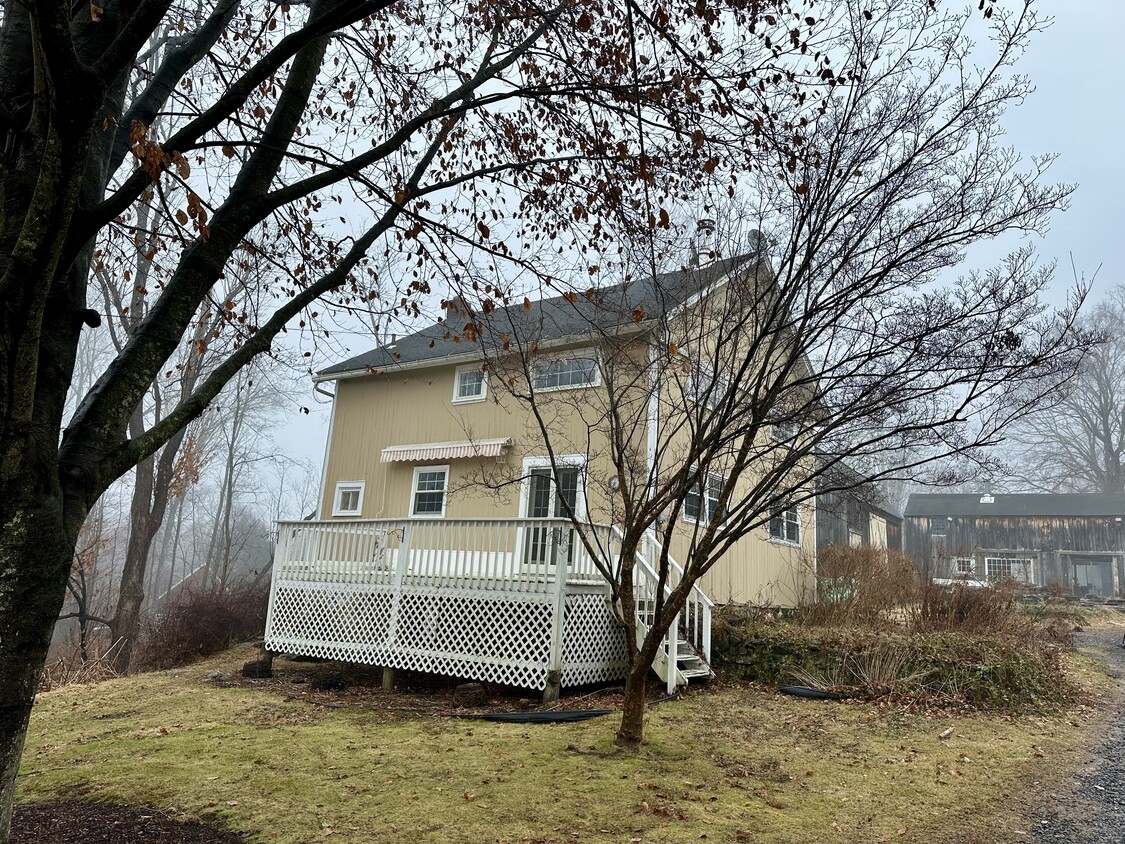 Rear entrance with porch - 20 Echo Valley Rd