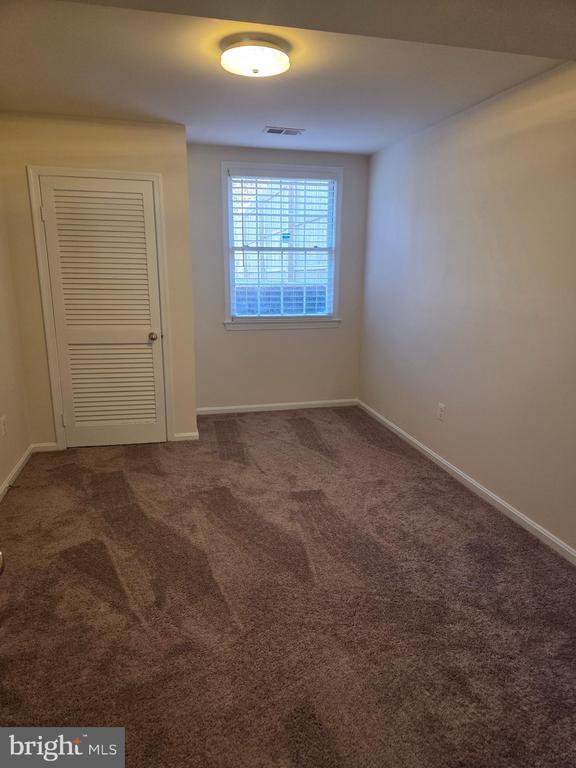 Foto del edificio - 6750 Towne Lane Rd