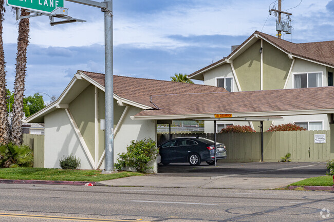 Alternate Building View - Outrigger Apartments